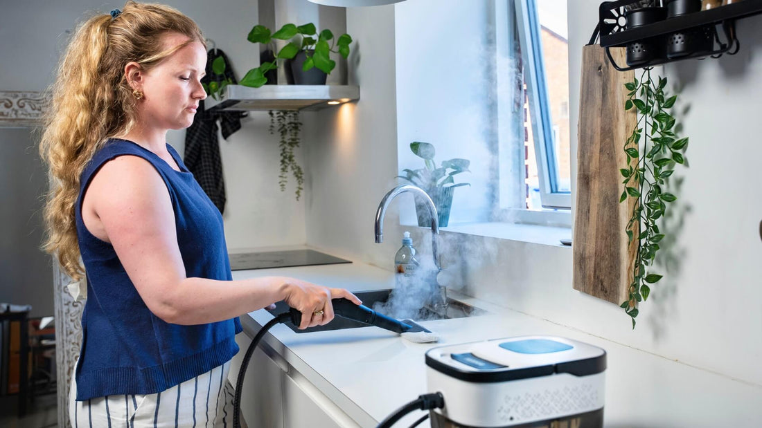 Hvordan virker en damprenser? [Forklaret simpelt]